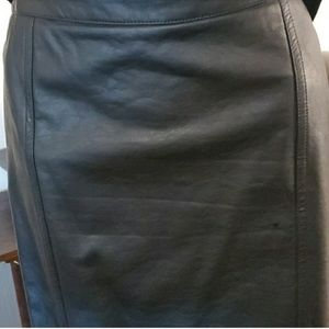 Worthington Black Faux Leather Skirt Size 8